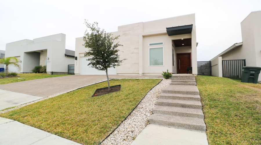 2525 Lucia Ct, Laredo, Texas 78041, 3 Bedrooms Bedrooms, 5 Rooms Rooms,2 BathroomsBathrooms,Residential,For Sale,2525 Lucia Ct,20262929