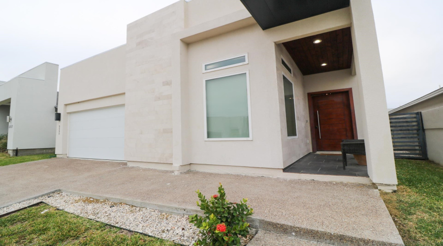 2525 Lucia Ct, Laredo, Texas 78041, 3 Bedrooms Bedrooms, 5 Rooms Rooms,2 BathroomsBathrooms,Residential,For Sale,2525 Lucia Ct,20262929