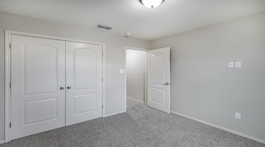 5605 Montevista Dr., Laredo, Texas 78041, 3 Bedrooms Bedrooms, 3 Rooms Rooms,2 BathroomsBathrooms,Residential,For Sale,5605 Montevista Dr.,20262930