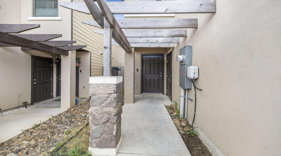5605 Montevista Dr., Laredo, Texas 78041, 3 Bedrooms Bedrooms, 3 Rooms Rooms,2 BathroomsBathrooms,Residential,For Sale,5605 Montevista Dr.,20262930