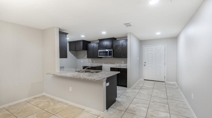 5605 Montevista Dr., Laredo, Texas 78041, 3 Bedrooms Bedrooms, 3 Rooms Rooms,2 BathroomsBathrooms,Residential,For Sale,5605 Montevista Dr.,20262930