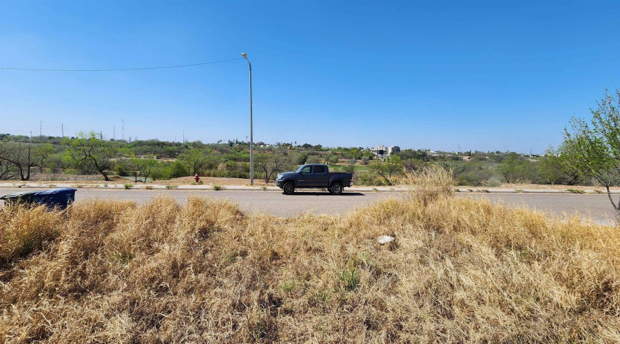 431 Riverview Dr, Laredo, Texas 78046, ,Land,For Sale,431 Riverview Dr,20262942