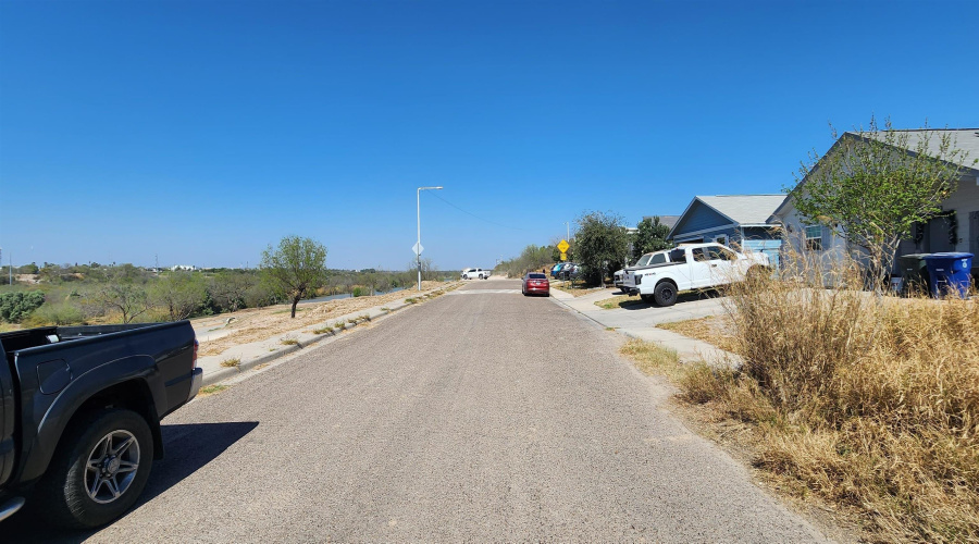 431 Riverview Dr, Laredo, Texas 78046, ,Land,For Sale,431 Riverview Dr,20262942