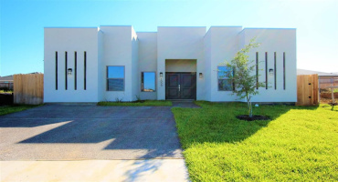 1009 La Muralla St, Laredo, Texas 78046, 4 Bedrooms Bedrooms, 6 Rooms Rooms,2 BathroomsBathrooms,Residential,For Rent,1009 La Muralla St,20262931