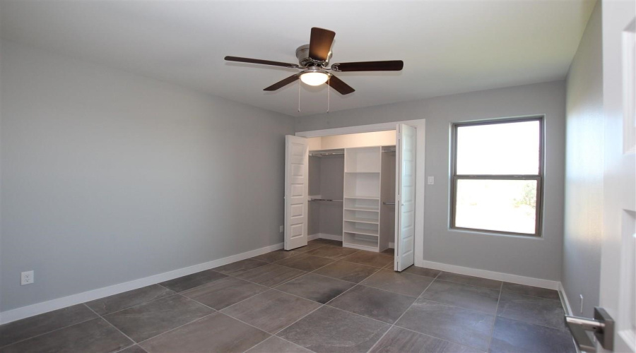 1009 La Muralla St, Laredo, Texas 78046, 4 Bedrooms Bedrooms, 6 Rooms Rooms,2 BathroomsBathrooms,Residential,For Rent,1009 La Muralla St,20262931
