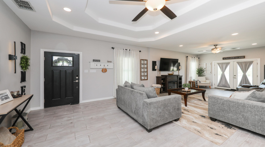 122 Los Potreritos Rd, San Ygnacio, Texas 78067, 4 Bedrooms Bedrooms, 6 Rooms Rooms,2 BathroomsBathrooms,Residential,For Sale,122 Los Potreritos Rd,20262932