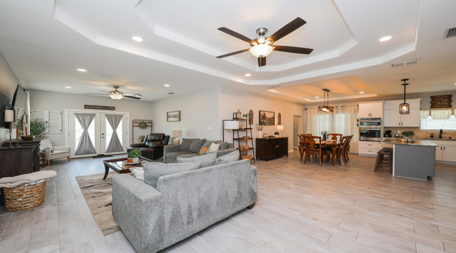 122 Los Potreritos Rd, San Ygnacio, Texas 78067, 4 Bedrooms Bedrooms, 6 Rooms Rooms,2 BathroomsBathrooms,Residential,For Sale,122 Los Potreritos Rd,20262932