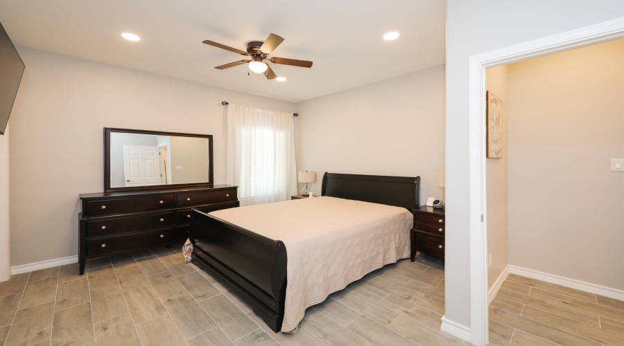 122 Los Potreritos Rd, San Ygnacio, Texas 78067, 4 Bedrooms Bedrooms, 6 Rooms Rooms,2 BathroomsBathrooms,Residential,For Sale,122 Los Potreritos Rd,20262932