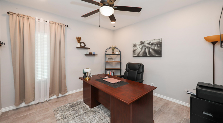 122 Los Potreritos Rd, San Ygnacio, Texas 78067, 4 Bedrooms Bedrooms, 6 Rooms Rooms,2 BathroomsBathrooms,Residential,For Sale,122 Los Potreritos Rd,20262932