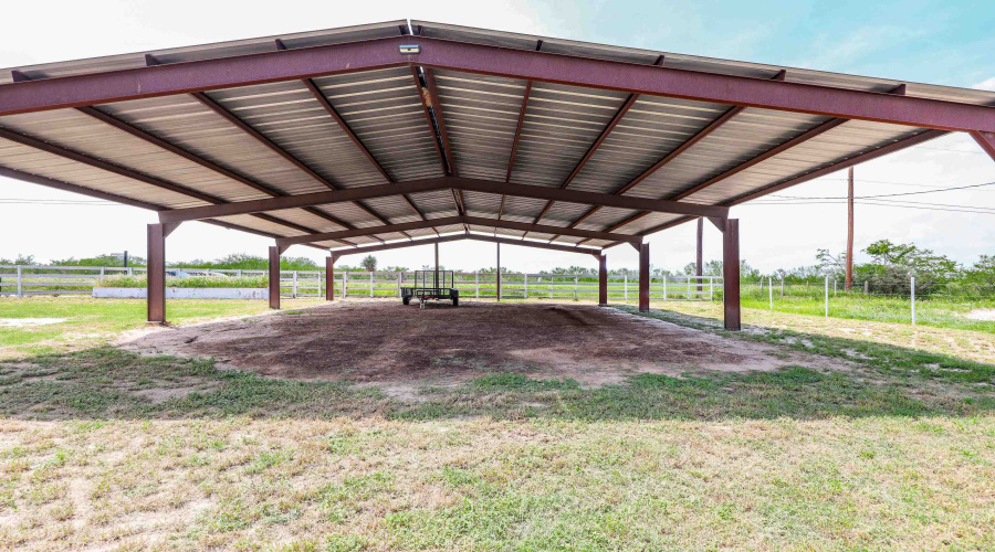 122 Los Potreritos Rd, San Ygnacio, Texas 78067, 4 Bedrooms Bedrooms, 6 Rooms Rooms,2 BathroomsBathrooms,Residential,For Sale,122 Los Potreritos Rd,20262932