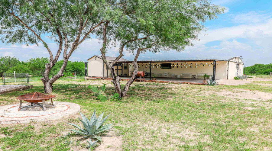 122 Los Potreritos Rd, San Ygnacio, Texas 78067, 4 Bedrooms Bedrooms, 6 Rooms Rooms,2 BathroomsBathrooms,Residential,For Sale,122 Los Potreritos Rd,20262932