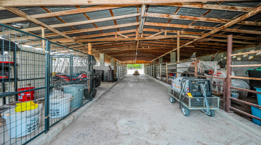 122 Los Potreritos Rd, San Ygnacio, Texas 78067, 4 Bedrooms Bedrooms, 6 Rooms Rooms,2 BathroomsBathrooms,Residential,For Sale,122 Los Potreritos Rd,20262932