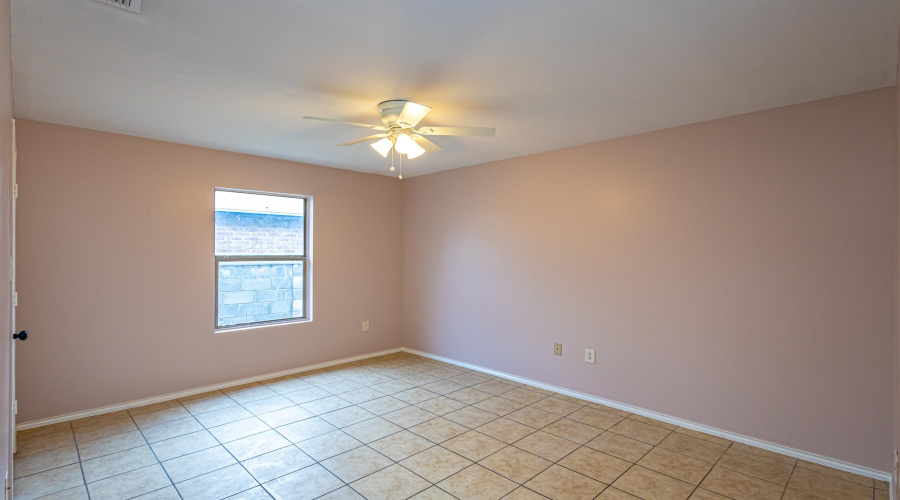 614 Susie Dr, LAREDO, Texas 78046, 3 Bedrooms Bedrooms, 5 Rooms Rooms,2 BathroomsBathrooms,Residential,For Sale,614 Susie Dr,20262936
