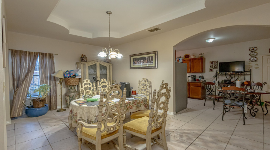 1527 Wilfrano Dr, LAREDO, Texas 78046, 4 Bedrooms Bedrooms, 7 Rooms Rooms,2 BathroomsBathrooms,Residential,For Sale,1527 Wilfrano Dr,20262937