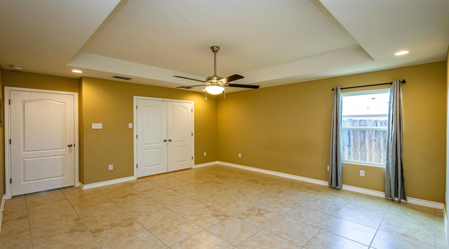 513 Graneros Ave., Laredo, Texas 78046, 3 Bedrooms Bedrooms, 5 Rooms Rooms,2 BathroomsBathrooms,Residential,For Sale,513 Graneros Ave.,20262938