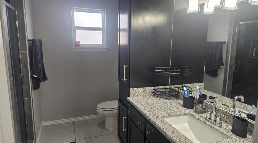 4225 Gavilan Dr., Laredo, Texas 78046, 4 Bedrooms Bedrooms, 7 Rooms Rooms,2 BathroomsBathrooms,Residential,For Sale,4225 Gavilan Dr.,20262949