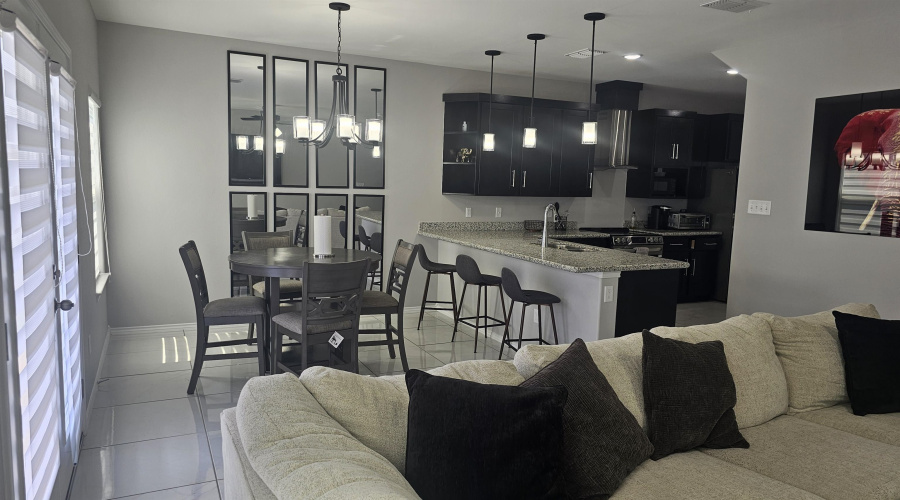 4225 Gavilan Dr., Laredo, Texas 78046, 4 Bedrooms Bedrooms, 7 Rooms Rooms,2 BathroomsBathrooms,Residential,For Sale,4225 Gavilan Dr.,20262949