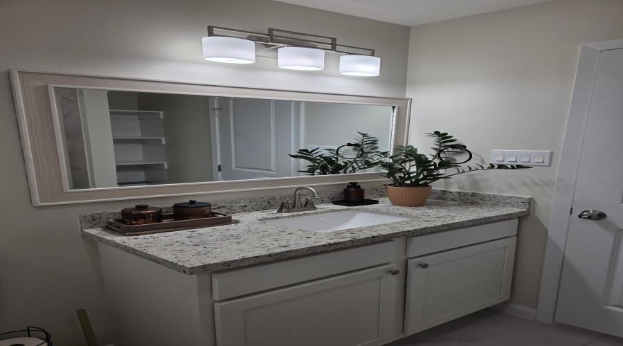 1413 El Caporal Dr., Laredo, Texas 78043, 3 Bedrooms Bedrooms, 5 Rooms Rooms,2 BathroomsBathrooms,Residential,For Rent,1413 El Caporal Dr.,20262950