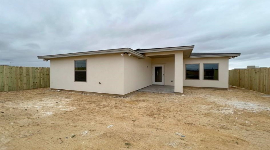1413 El Caporal Dr., Laredo, Texas 78043, 3 Bedrooms Bedrooms, 5 Rooms Rooms,2 BathroomsBathrooms,Residential,For Rent,1413 El Caporal Dr.,20262950