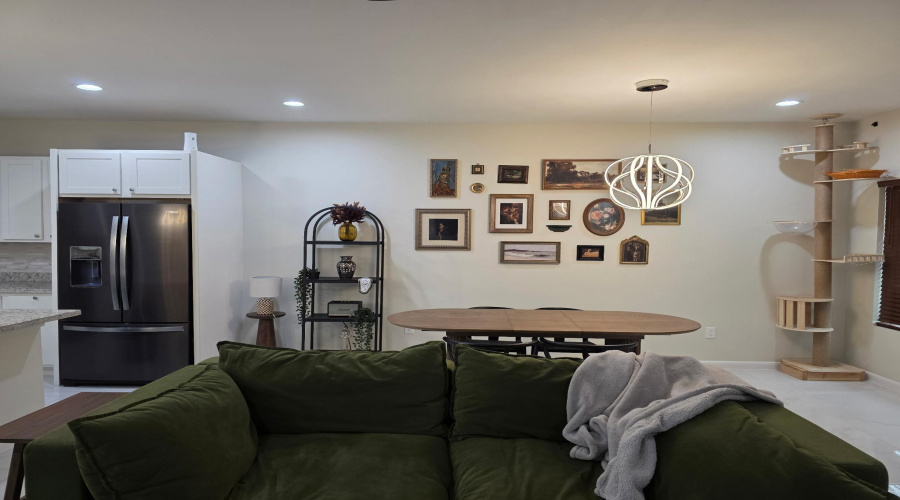 1413 El Caporal Dr., Laredo, Texas 78043, 3 Bedrooms Bedrooms, 5 Rooms Rooms,2 BathroomsBathrooms,Residential,For Rent,1413 El Caporal Dr.,20262950