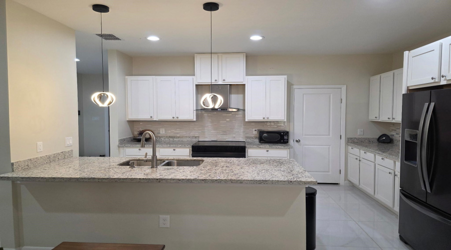 1413 El Caporal Dr., Laredo, Texas 78043, 3 Bedrooms Bedrooms, 5 Rooms Rooms,2 BathroomsBathrooms,Residential,For Rent,1413 El Caporal Dr.,20262950