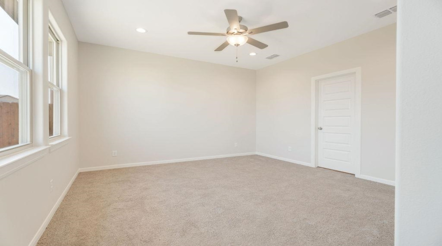 5410 Brahman Ln., Laredo, Texas 78046, 4 Bedrooms Bedrooms, 7 Rooms Rooms,2 BathroomsBathrooms,Residential,For Sale,5410 Brahman Ln.,20262954