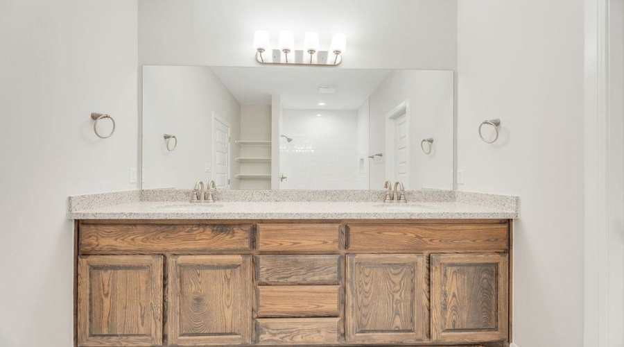 5410 Brahman Ln., Laredo, Texas 78046, 4 Bedrooms Bedrooms, 7 Rooms Rooms,2 BathroomsBathrooms,Residential,For Sale,5410 Brahman Ln.,20262954