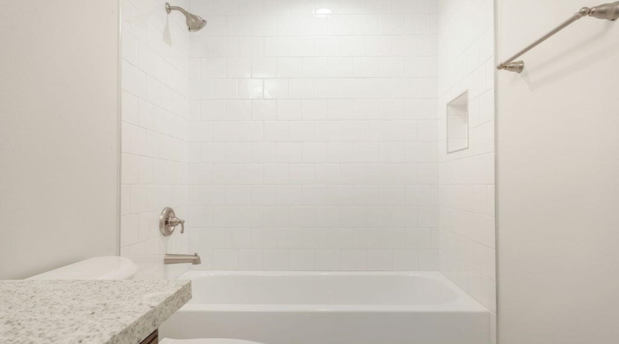5410 Brahman Ln., Laredo, Texas 78046, 4 Bedrooms Bedrooms, 7 Rooms Rooms,2 BathroomsBathrooms,Residential,For Sale,5410 Brahman Ln.,20262954