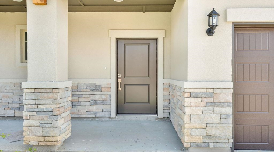 5410 Brahman Ln., Laredo, Texas 78046, 4 Bedrooms Bedrooms, 7 Rooms Rooms,2 BathroomsBathrooms,Residential,For Sale,5410 Brahman Ln.,20262954