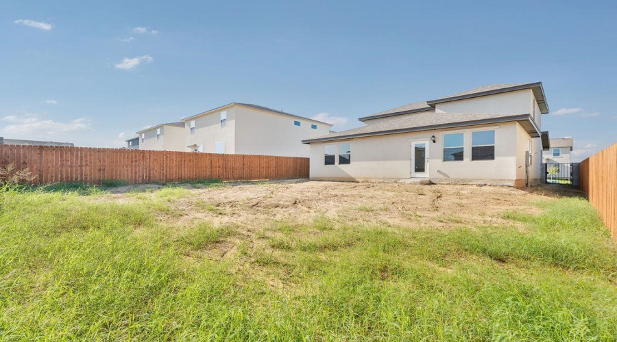 5410 Brahman Ln., Laredo, Texas 78046, 4 Bedrooms Bedrooms, 7 Rooms Rooms,2 BathroomsBathrooms,Residential,For Sale,5410 Brahman Ln.,20262954