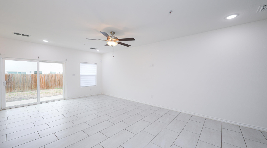 9921 Borna, LAREDO, Texas 78045, 3 Bedrooms Bedrooms, 7 Rooms Rooms,2 BathroomsBathrooms,Residential,For Rent,9921 Borna,20262958