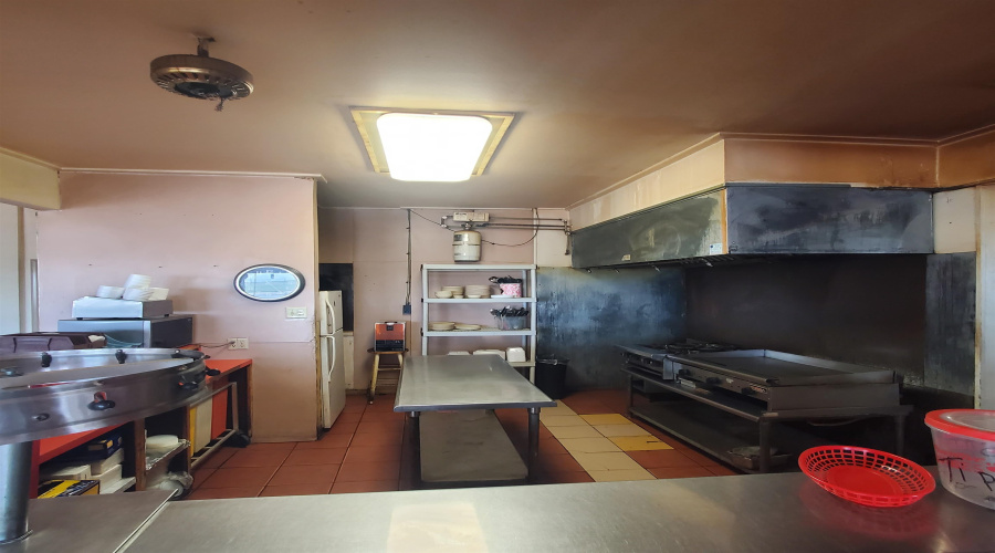 3001 E Saunders St, Laredo, Texas 78043, 1 Room Rooms,2 BathroomsBathrooms,Commercial retail/office,For Sale,3001 E Saunders St,20262965