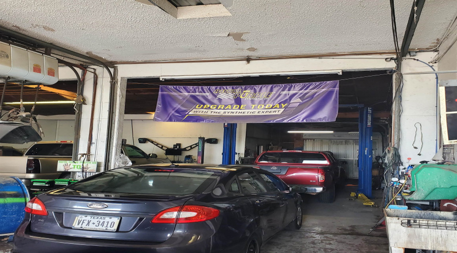 3001 E Saunders St, Laredo, Texas 78043, 1 Room Rooms,2 BathroomsBathrooms,Commercial retail/office,For Sale,3001 E Saunders St,20262965