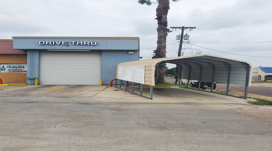 3001 E Saunders St, Laredo, Texas 78043, 1 Room Rooms,2 BathroomsBathrooms,Commercial retail/office,For Sale,3001 E Saunders St,20262965