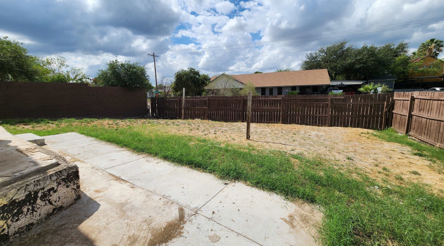 301 Soria Dr, laredo, Texas 78046, ,Multi-family,For Sale,301 Soria Dr,20262959