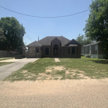 1407 N Cedar Ave, Hebbronville, Texas 78361, 4 Bedrooms Bedrooms, 7 Rooms Rooms,2 BathroomsBathrooms,Residential,For Sale,1407 N Cedar Ave,20262962