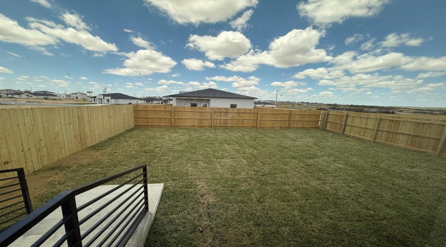130 Faith Dr., Laredo, Texas 78043, 3 Bedrooms Bedrooms, 5 Rooms Rooms,2 BathroomsBathrooms,Residential,For Rent,130 Faith Dr.,20262966