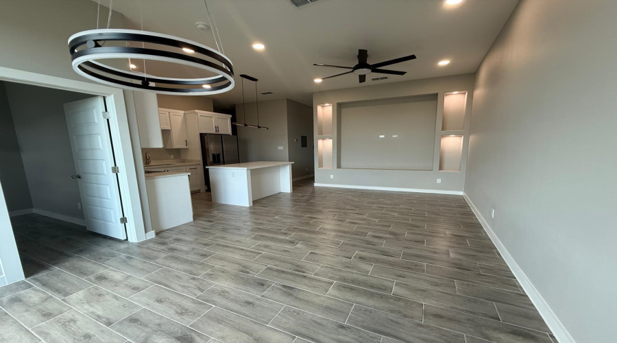 130 Faith Dr., Laredo, Texas 78043, 3 Bedrooms Bedrooms, 5 Rooms Rooms,2 BathroomsBathrooms,Residential,For Rent,130 Faith Dr.,20262966