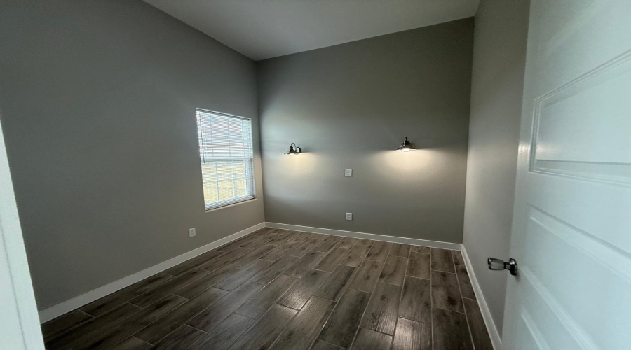 130 Faith Dr., Laredo, Texas 78043, 3 Bedrooms Bedrooms, 5 Rooms Rooms,2 BathroomsBathrooms,Residential,For Rent,130 Faith Dr.,20262966