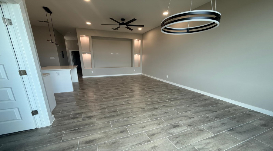 130 Faith Dr., Laredo, Texas 78043, 3 Bedrooms Bedrooms, 5 Rooms Rooms,2 BathroomsBathrooms,Residential,For Rent,130 Faith Dr.,20262966