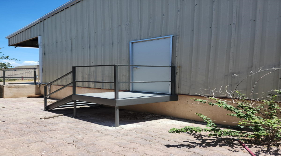117 Flecha Ln, Laredo, Texas 78045, 1 Bedroom Bedrooms, 6 Rooms Rooms,3 BathroomsBathrooms,Commercial/industrial,For Rent,117 Flecha Ln,20262971