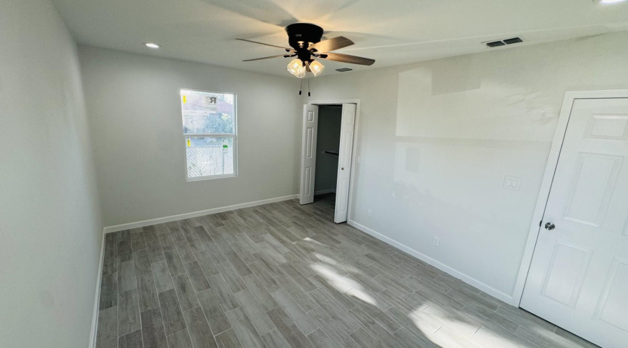 2619 Clark Blvd, Lareedo, Texas 78043, 3 Bedrooms Bedrooms, 5 Rooms Rooms,2 BathroomsBathrooms,Residential,For Sale,2619 Clark Blvd,20262973