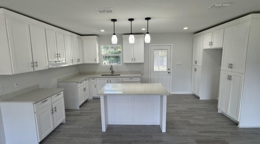 2619 Clark Blvd, Lareedo, Texas 78043, 3 Bedrooms Bedrooms, 5 Rooms Rooms,2 BathroomsBathrooms,Residential,For Sale,2619 Clark Blvd,20262973