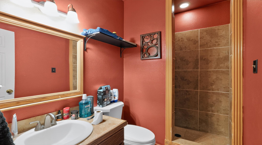 4218 Jalapa St, Laredo, Texas 78046, 3 Bedrooms Bedrooms, 6 Rooms Rooms,2 BathroomsBathrooms,Residential,For Sale,4218 Jalapa St,20262976