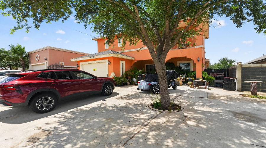 4218 Jalapa St, Laredo, Texas 78046, 3 Bedrooms Bedrooms, 6 Rooms Rooms,2 BathroomsBathrooms,Residential,For Sale,4218 Jalapa St,20262976