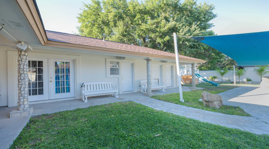 2916 Edgefield Ct, Laredo, Texas 78045, 3 Bedrooms Bedrooms, 6 Rooms Rooms,3 BathroomsBathrooms,Residential,For Rent,2916 Edgefield Ct,20262979