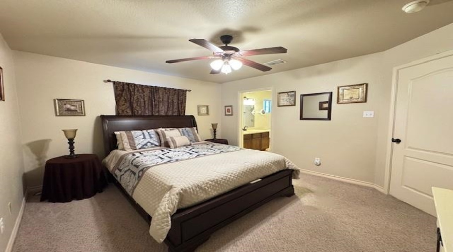 5410 Marcella Ave, Laredo, Texas 78041, 2 Bedrooms Bedrooms, 5 Rooms Rooms,2 BathroomsBathrooms,Residential,For Rent,5410 Marcella Ave,20262986