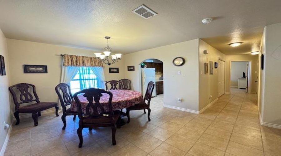 5410 Marcella Ave, Laredo, Texas 78041, 2 Bedrooms Bedrooms, 5 Rooms Rooms,2 BathroomsBathrooms,Residential,For Rent,5410 Marcella Ave,20262986