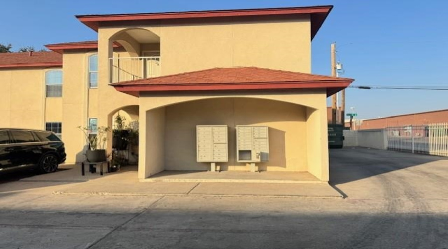 5410 Marcella Ave, Laredo, Texas 78041, 2 Bedrooms Bedrooms, 5 Rooms Rooms,2 BathroomsBathrooms,Residential,For Rent,5410 Marcella Ave,20262986