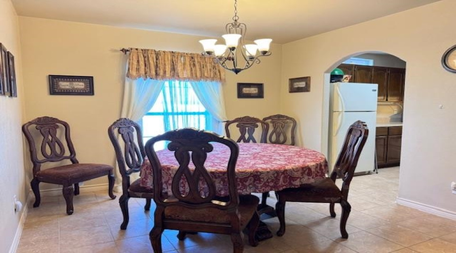 5410 Marcella Ave, Laredo, Texas 78041, 2 Bedrooms Bedrooms, 5 Rooms Rooms,2 BathroomsBathrooms,Residential,For Rent,5410 Marcella Ave,20262986
